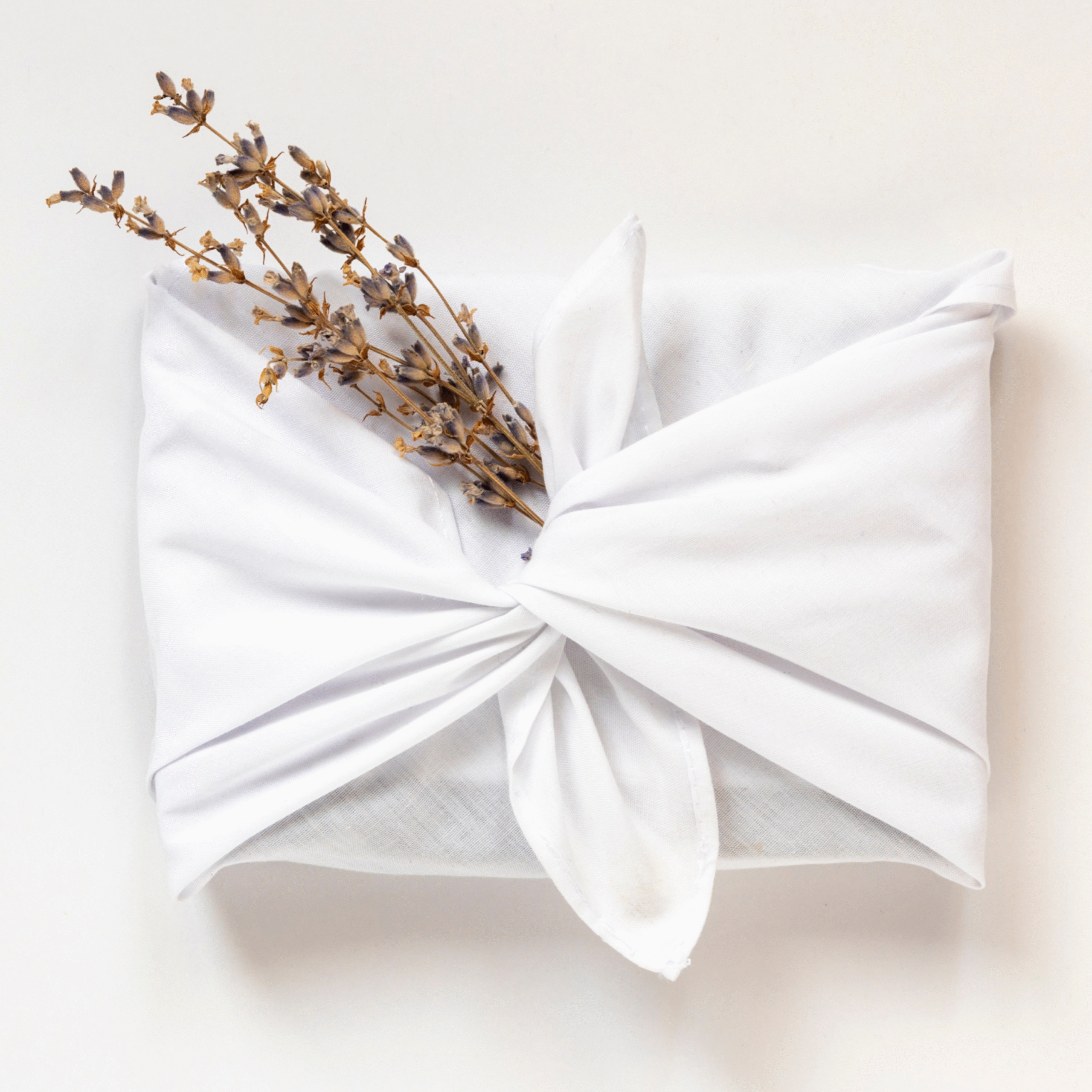 White fabric wrapping – eco-friendly Christmas gift wrap